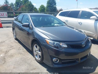 TOYOTA TOYOTA CAMRY SE