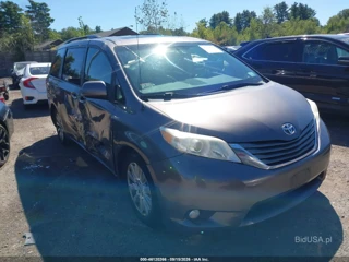 TOYOTA TOYOTA SIENNA XLE 7 PASSENGER
