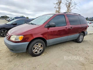 TOYOTA SIENNA LE
