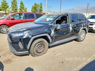 TOYOTA RAV4 LE