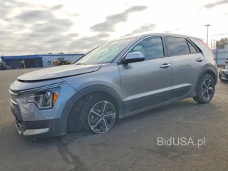 KIA NIRO LX