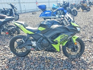 KAWASAKI EX650 P