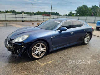 PORSCHE PANAMERA S