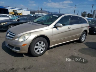 MERCEDES-BENZ R 350