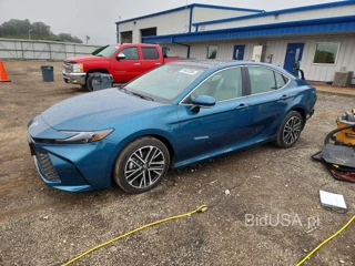 TOYOTA CAMRY XLE