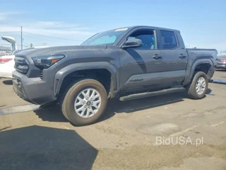 TOYOTA TACOMA SR5