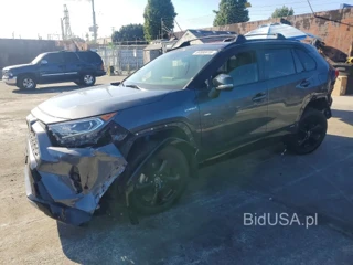 TOYOTA RAV4 XSE