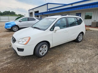 KIA RONDO BASE