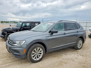VOLKSWAGEN TIGUAN SE