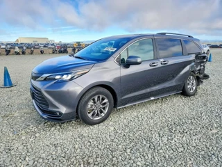 TOYOTA SIENNA XLE 7-PASSENGER