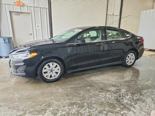 FORD FUSION S
