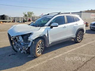 TOYOTA COROLLA CROSS XLE
