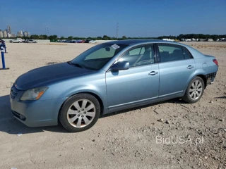 TOYOTA AVALON XLS