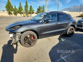PORSCHE MACAN TURBO