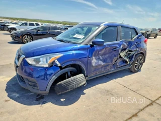 NISSAN KICKS SV