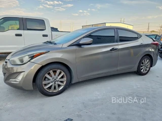 HYUNDAI ELANTRA SE