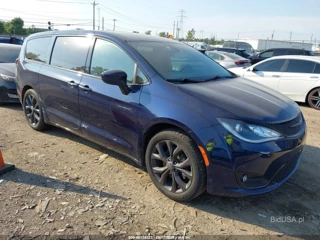 CHRYSLER CHRYSLER PACIFICA TOURING PLUS