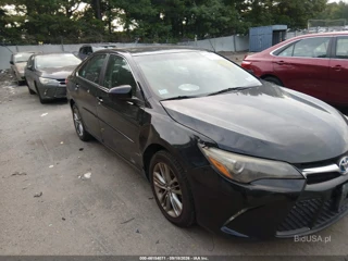 TOYOTA TOYOTA CAMRY SE