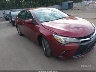 TOYOTA TOYOTA CAMRY SE