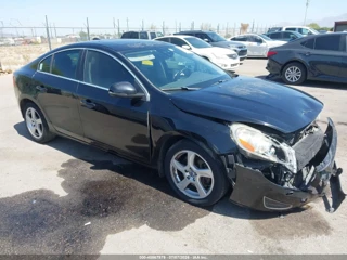 VOLVO VOLVO S60 T5/T5 W/MOONROOF