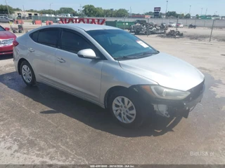 HYUNDAI HYUNDAI ELANTRA SE