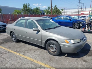 TOYOTA TOYOTA CAMRY LE