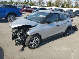 NISSAN KICKS S