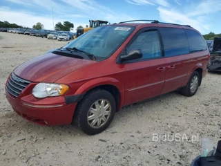 CHRYSLER TOWN & COUNTRY LIMITED