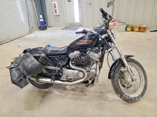 HARLEY-DAVIDSON XL883