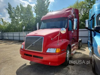 VOLVO VNL