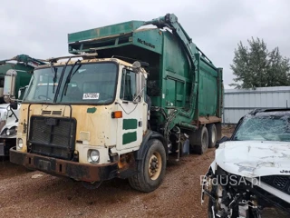 AUTOCAR LLC XPEDITOR