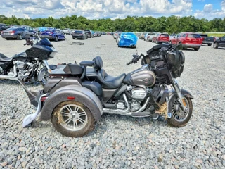 HARLEY-DAVIDSON FLHTCUTG