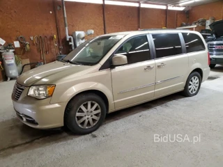 CHRYSLER TOWN & COUNTRY TOURING L