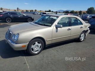 MERCEDES-BENZ E 430