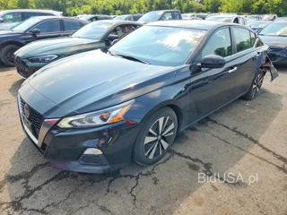 NISSAN ALTIMA SV