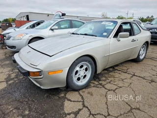 PORSCHE 944