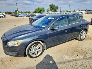 VOLVO S60 PLATINUM