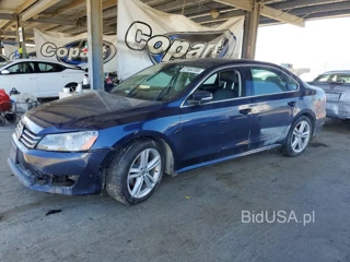 VOLKSWAGEN PASSAT SE