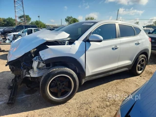 HYUNDAI TUCSON SE