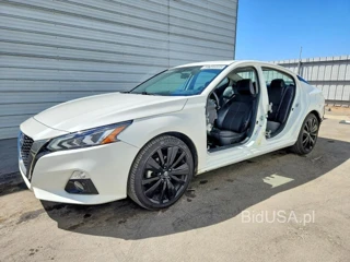 NISSAN ALTIMA SR
