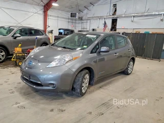 NISSAN LEAF S