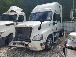 FREIGHTLINER CASCADIA 125
