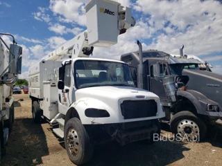 FREIGHTLINER M2