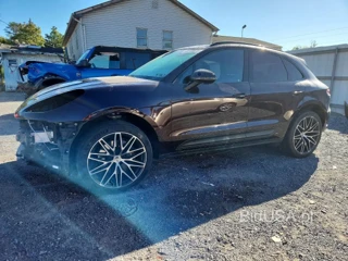 PORSCHE MACAN BASE