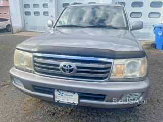TOYOTA LAND CRUISER BASE