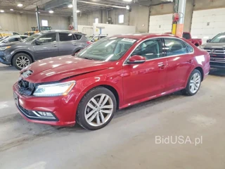 VOLKSWAGEN PASSAT SE