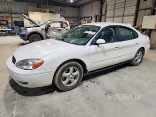 FORD TAURUS SE