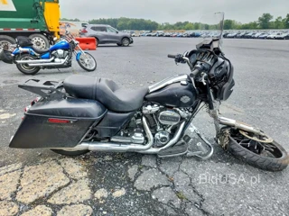 HARLEY-DAVIDSON FLHXS