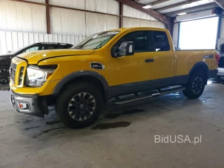 NISSAN TITAN PRO-4X