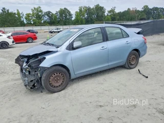 TOYOTA YARIS BASE